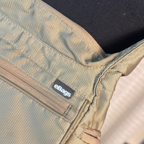 eBay’s Crossbody Bag - Picture 6 of 16